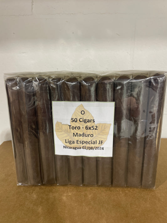 Toro - 6x52 Maduro