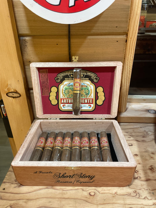 Arturo Fuente Short Story,Reserva Especial