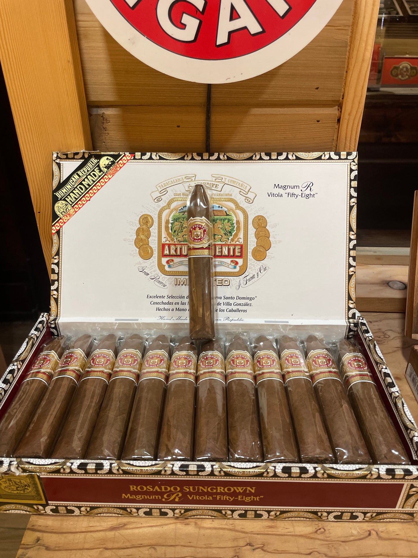 Rosado Sungrown Magnum R Vitola Fifty-Eight,Arturo Fuente